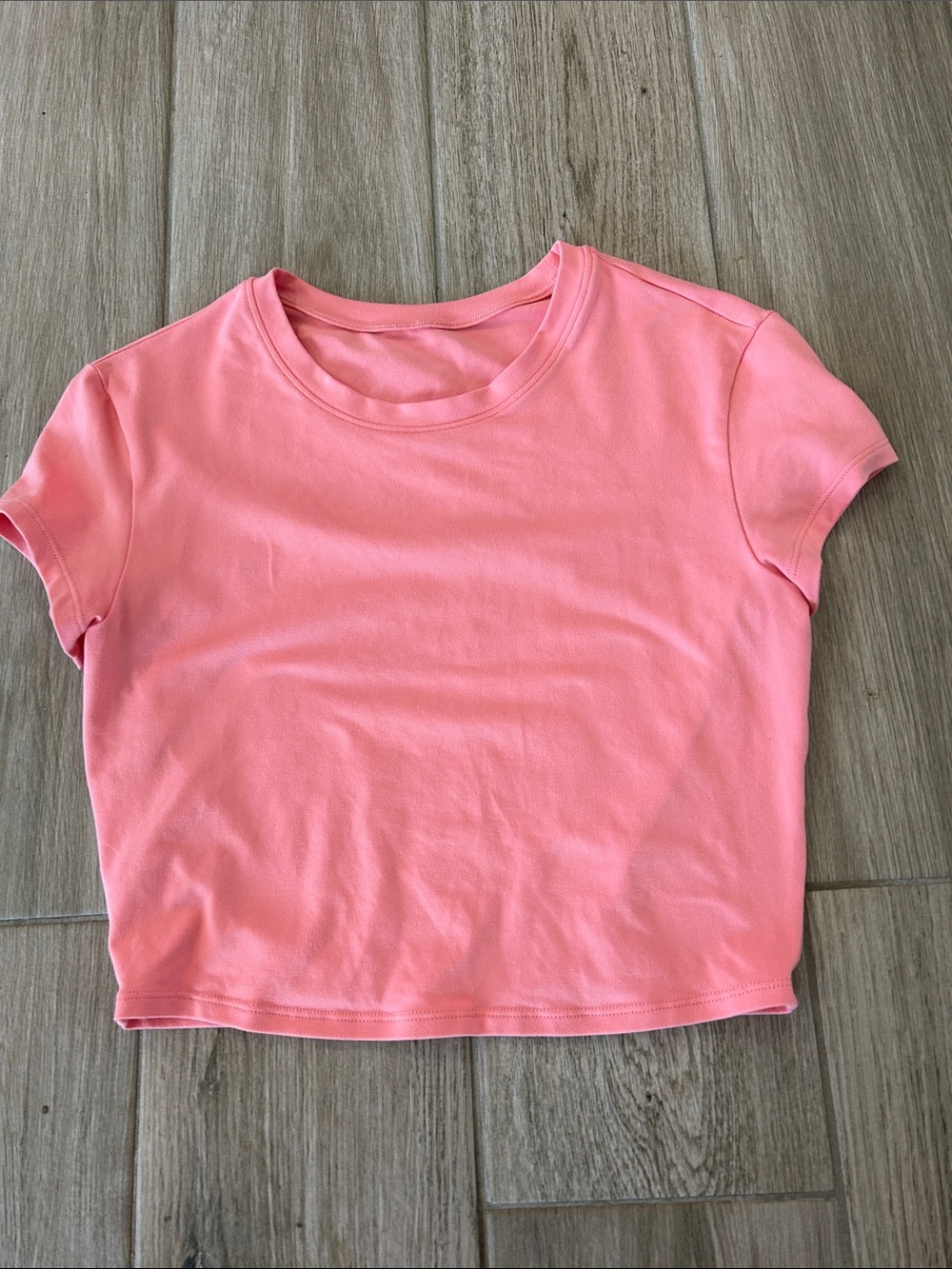 Alo Coral Pink Cropped Tee - Picture 3 of 5